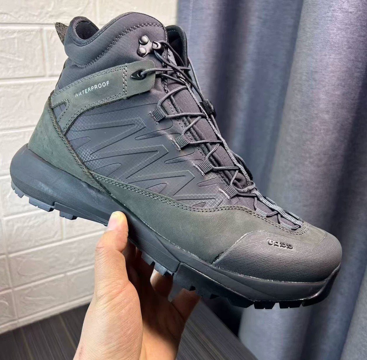 High Top Hiking Leather Shoes  - Streetwear Brand For Men 评论和价格
