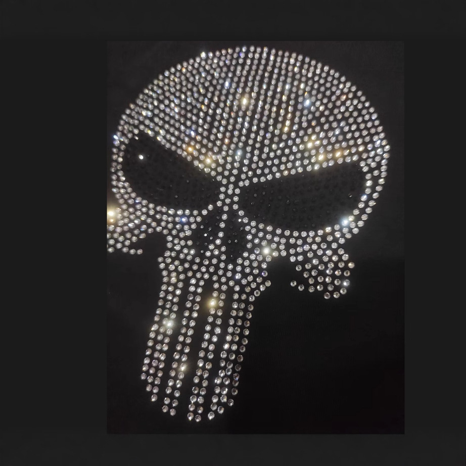 2025 New Skulls Rhinestones Sh - Streetwear Clothing Brands 评论和价格